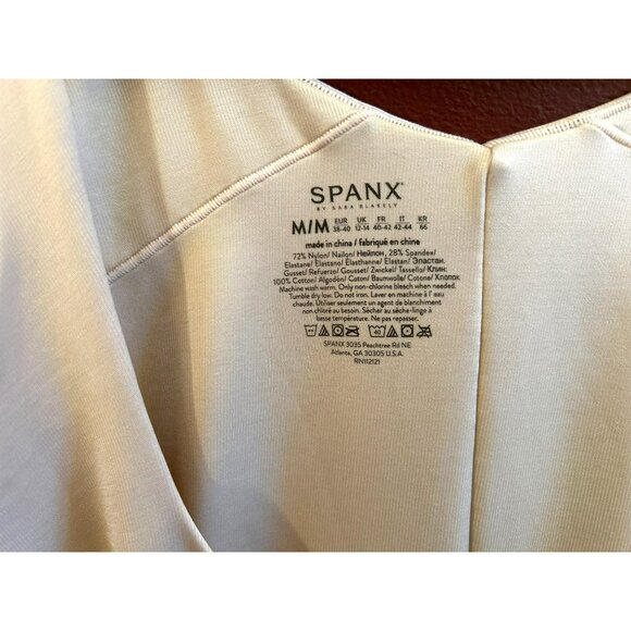 Spanx Women's Medium Shaping Bodysuit Beige Mid Thigh Slimming Compression - Picture 2 of 3